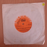 Fureys & Davey Arthur – When You Were Sweet Sixteen / Big Ships A Sailing - 7" Record - Very-Good+ Quality (VG+) (verygoodplus7)(DLB)