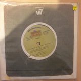 America ‎– A Horse With No Name / Everyone I Meet Is From California / Sandman - Vinyl 7" Record - Very-Good+ Quality (VG+)