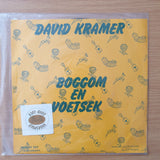 David Kramer – Hak Hom Blokkies / Boggom En Voetsek - Vinyl 7" Record - Very-Good+ Quality (VG+) (verygoodplus)